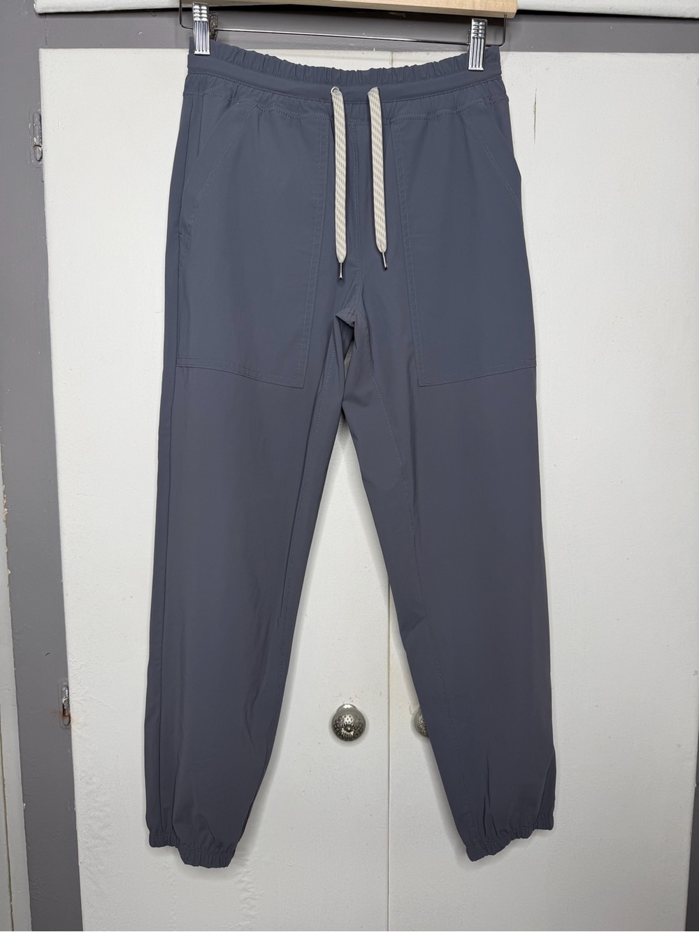 Vuori Miles Joggers Womens XS Gray Performance style VW481